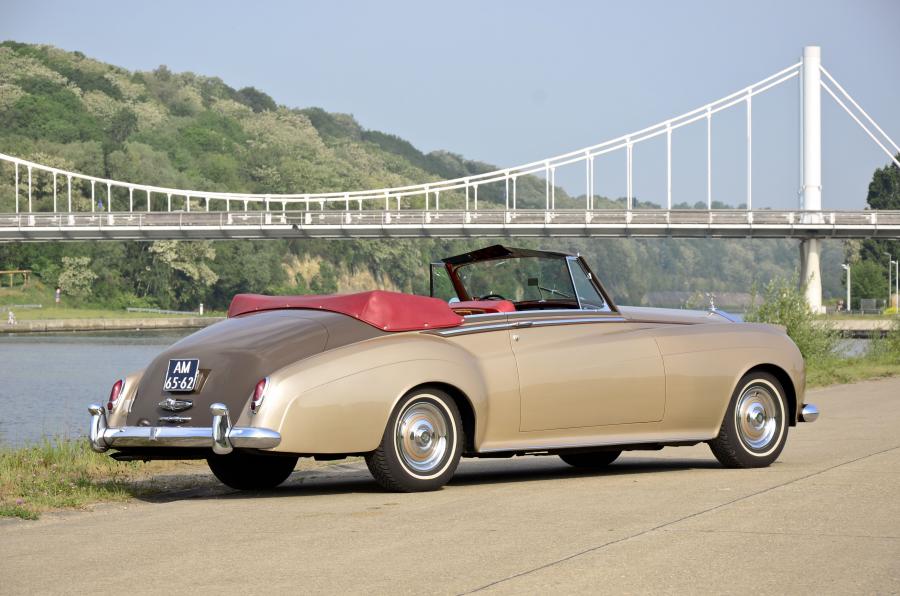  Rolls-Royce Silver Cloud II Drophead Coupe 1962 года  (фото 27 из 28)